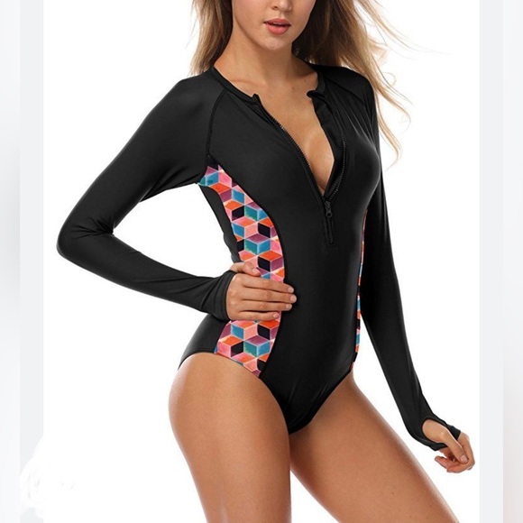 AXESEA Rash Guard UV UPF 50+ Sun Protection Bathing Swimsuit Plus Size 16 NWT - Picture 1 of 4